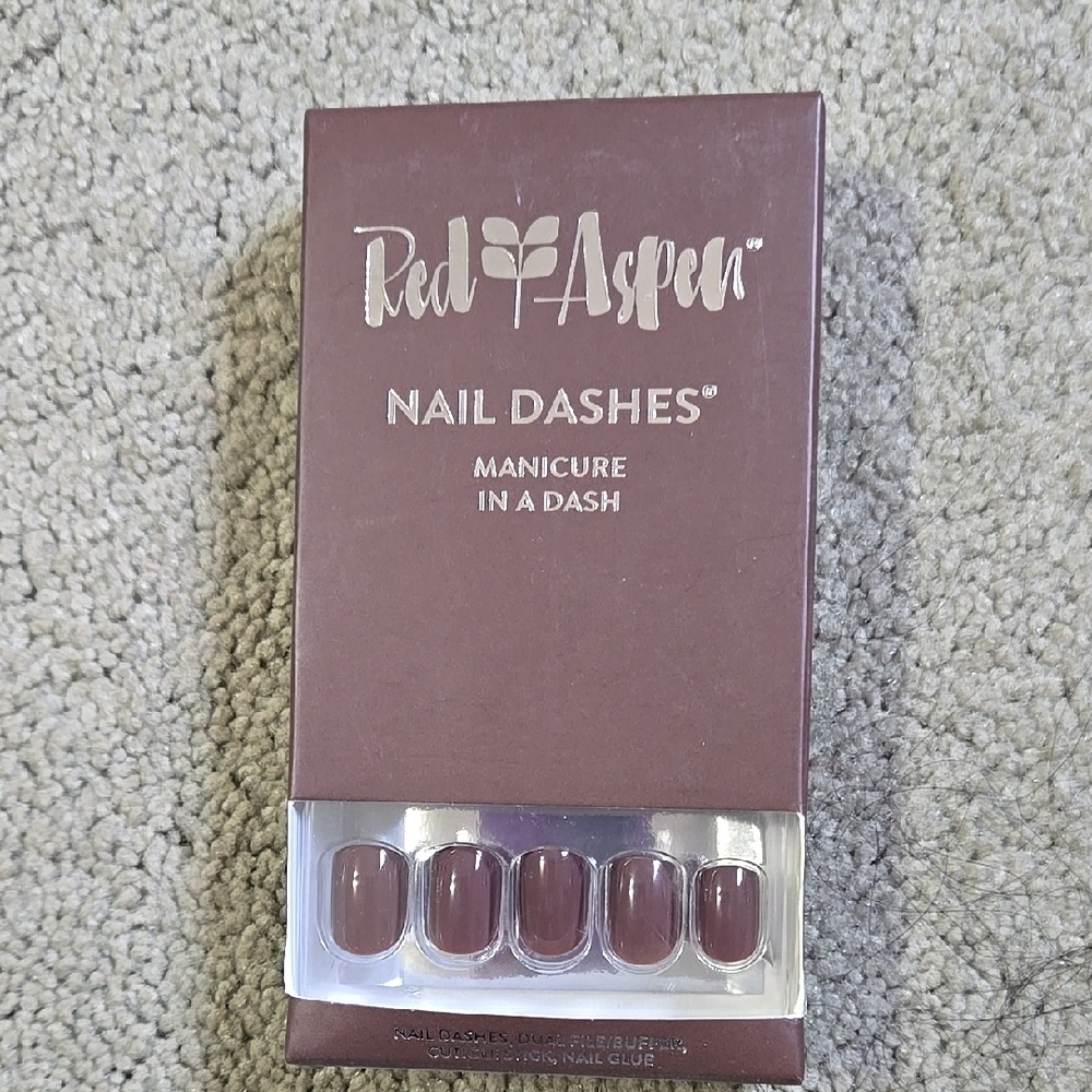 Red Aspen Nail Dashes - Brown
